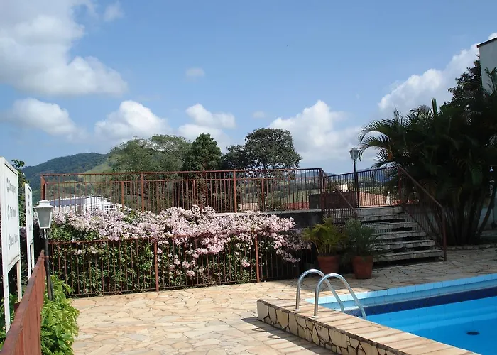 Montanhas E Vida Hotel